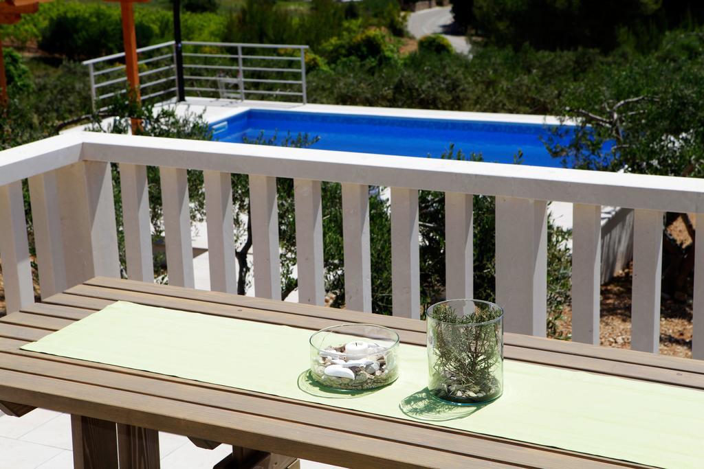 Holiday Homes Oliva Bol Zimmer foto