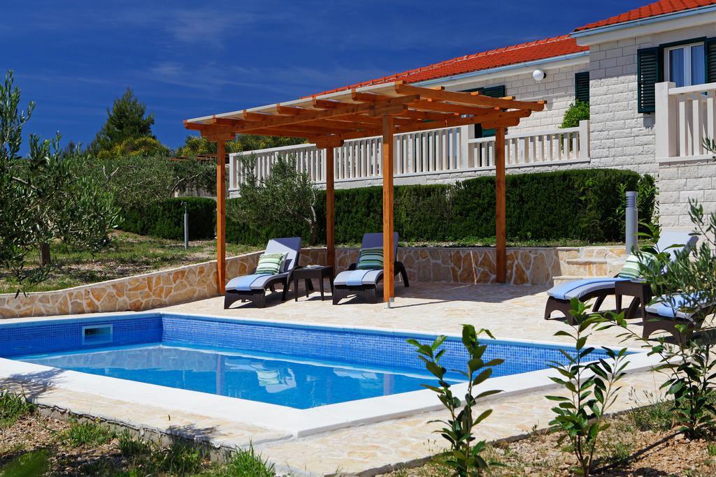 Holiday Homes Oliva Bol Zimmer foto